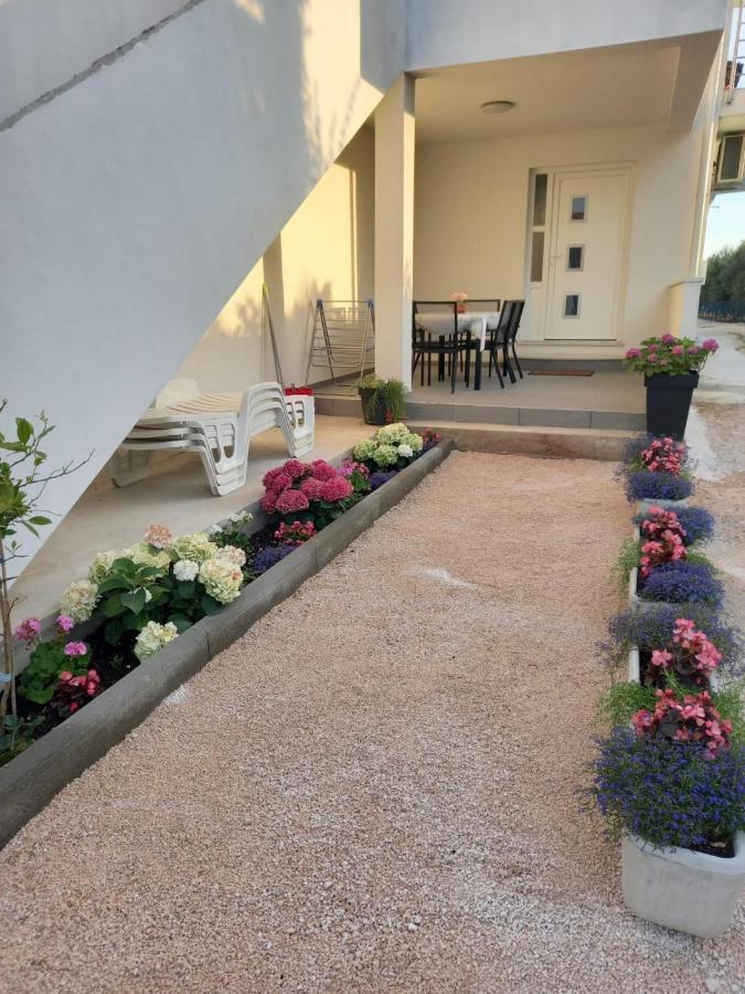 Apartmani Sara بيبينيا المظهر الخارجي الصورة