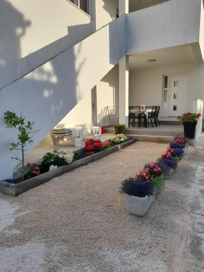 Apartmani Sara بيبينيا المظهر الخارجي الصورة